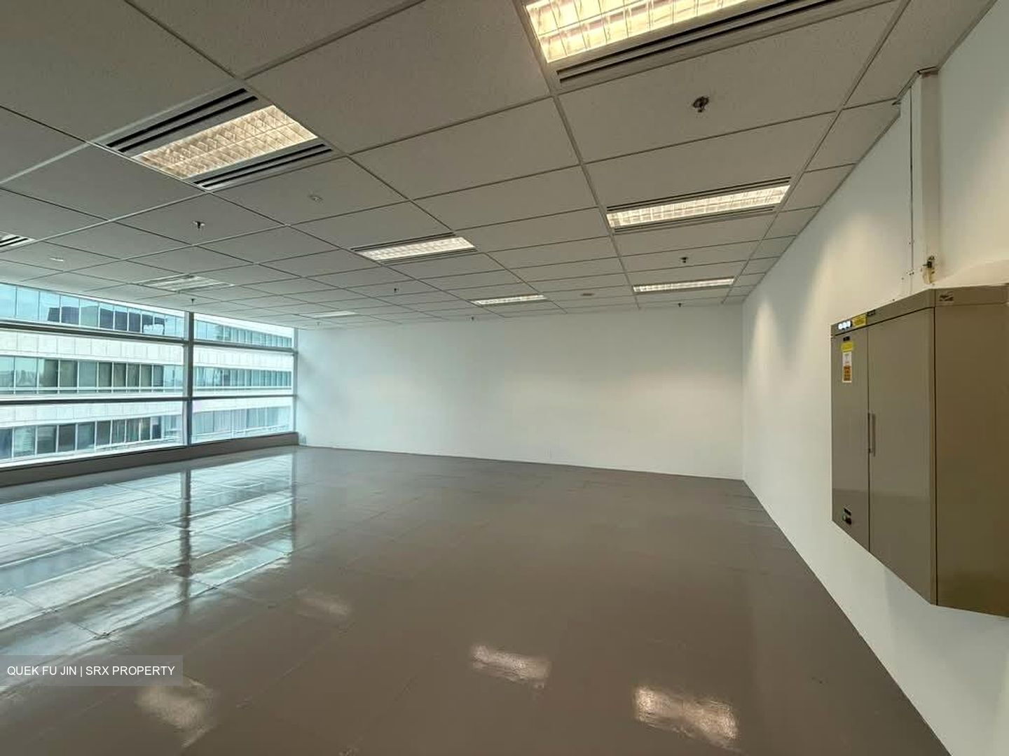 Samsung Hub (D1), Office #553689111